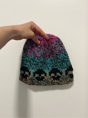 NEW! Women’s Multicolour Knit Beanie with skulls